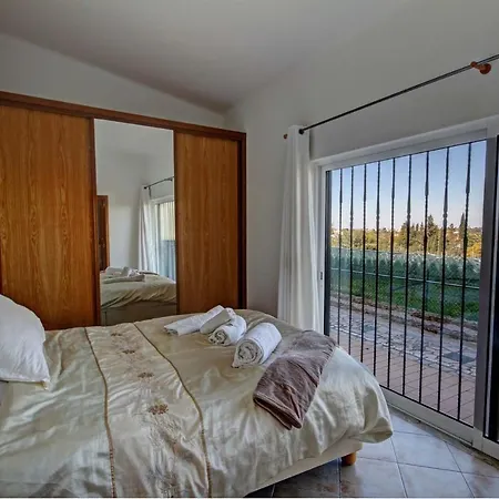 Villa Vila Raff